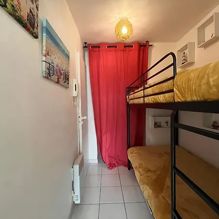 Studio Alcove, Plage A 50m, Centre Ville, Tout Confort - Fr-1-197-563 * Les Sables-dʼOlonne